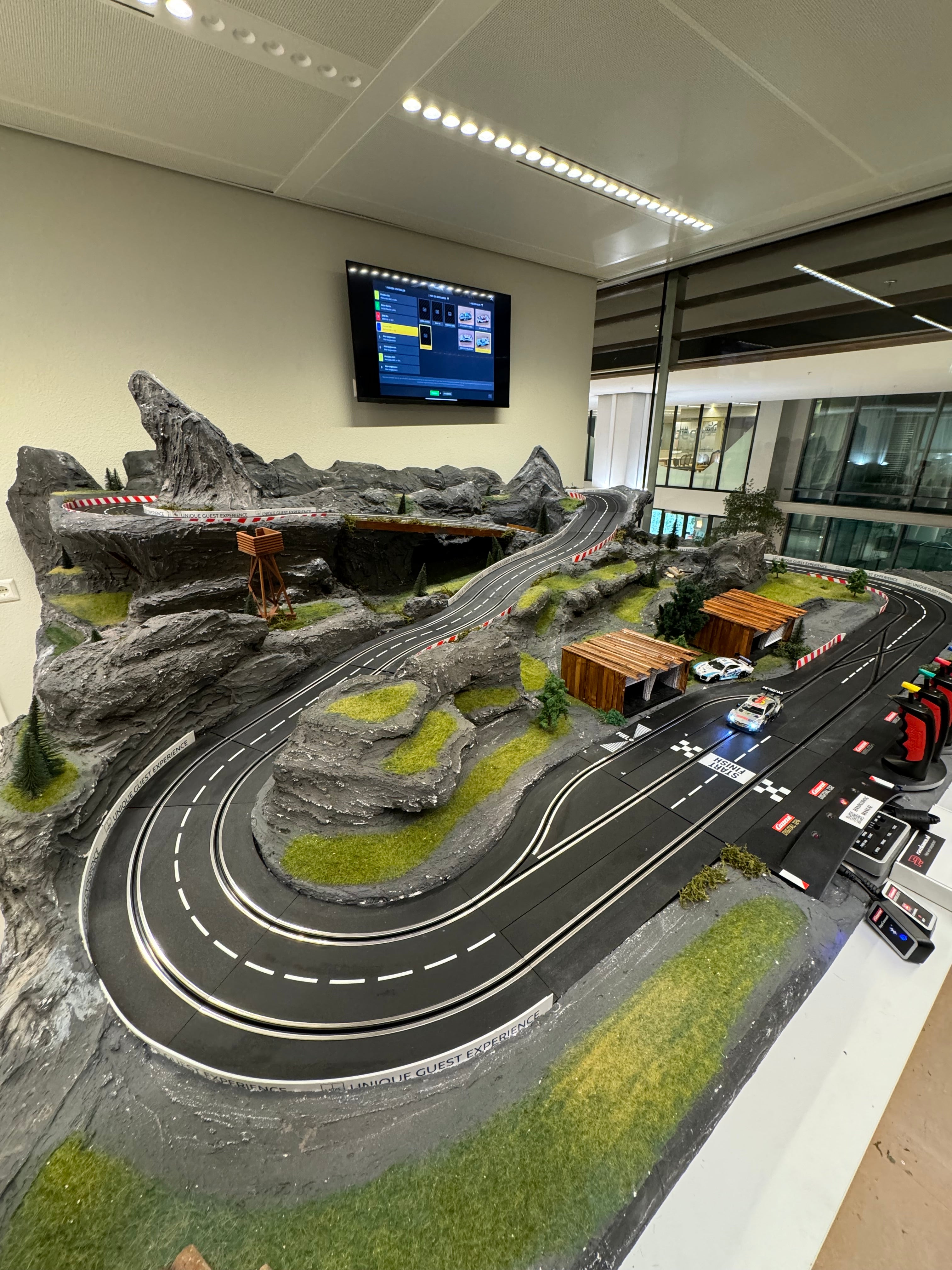 Custom racebaan Hoff